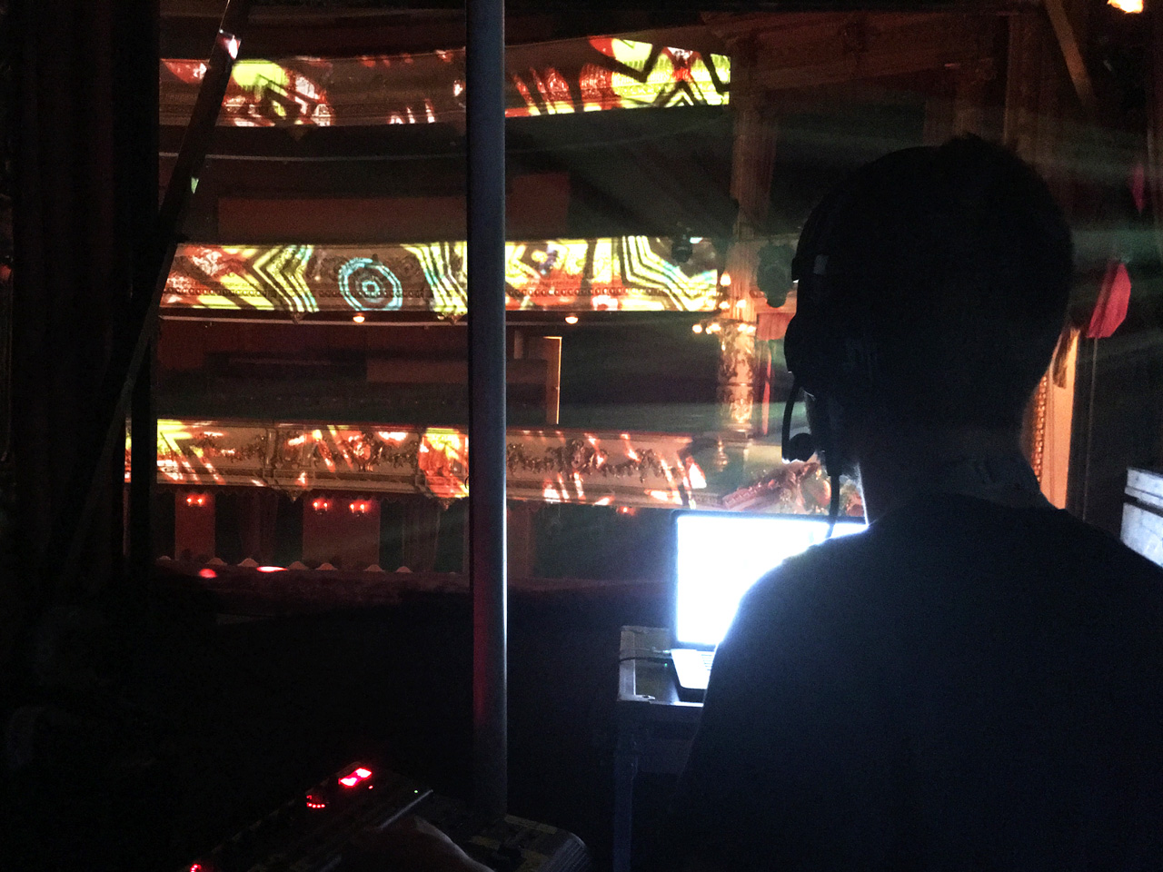 joel dabin-diner-sur-scene